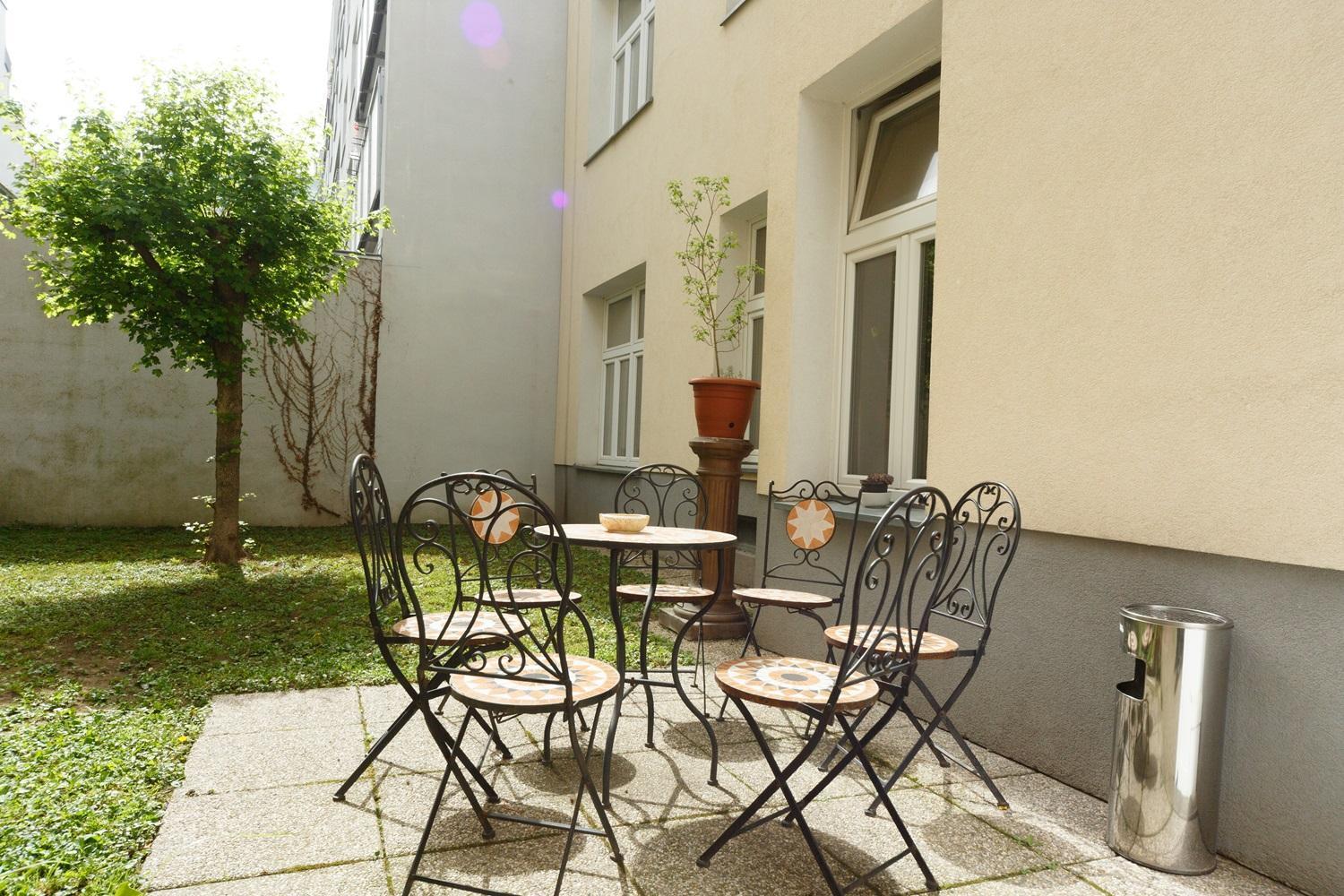 Apartments In Vienna Near Schoenbrunn & Westbahnhof - Keyless Check-In Esterno foto